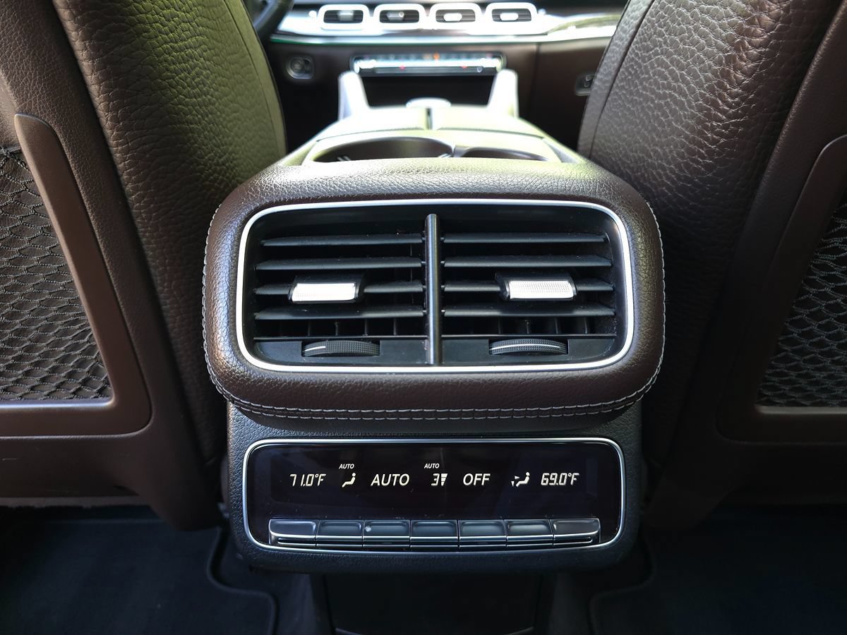 Used 2022 Mercedes-Benz GLS 450 4MATIC image 18