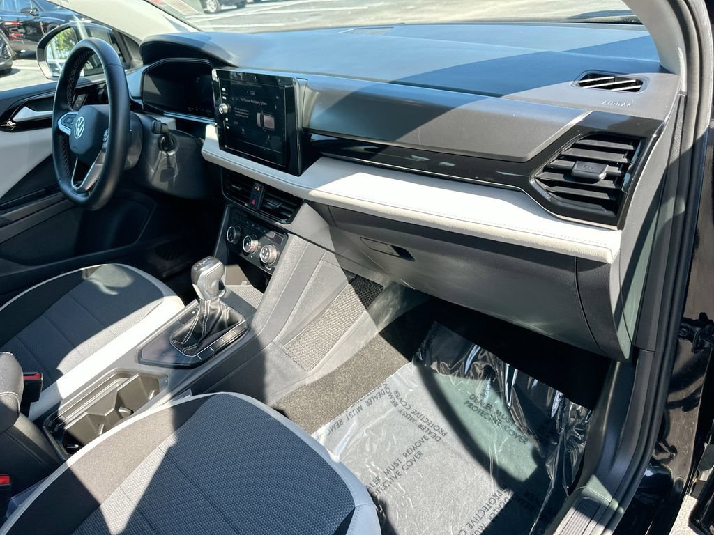 Used 2025 Volkswagen Taos S FWD image 26