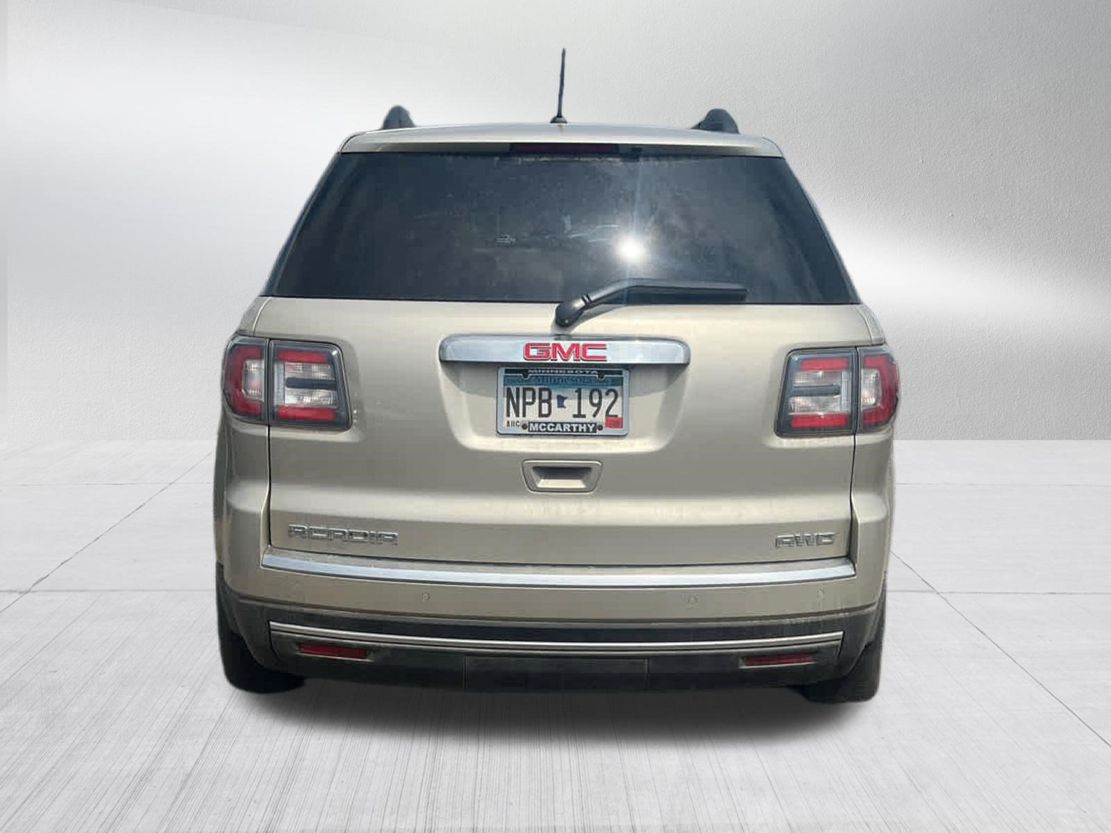 Used 2015 GMC Acadia SLE AWD/4WD image 4