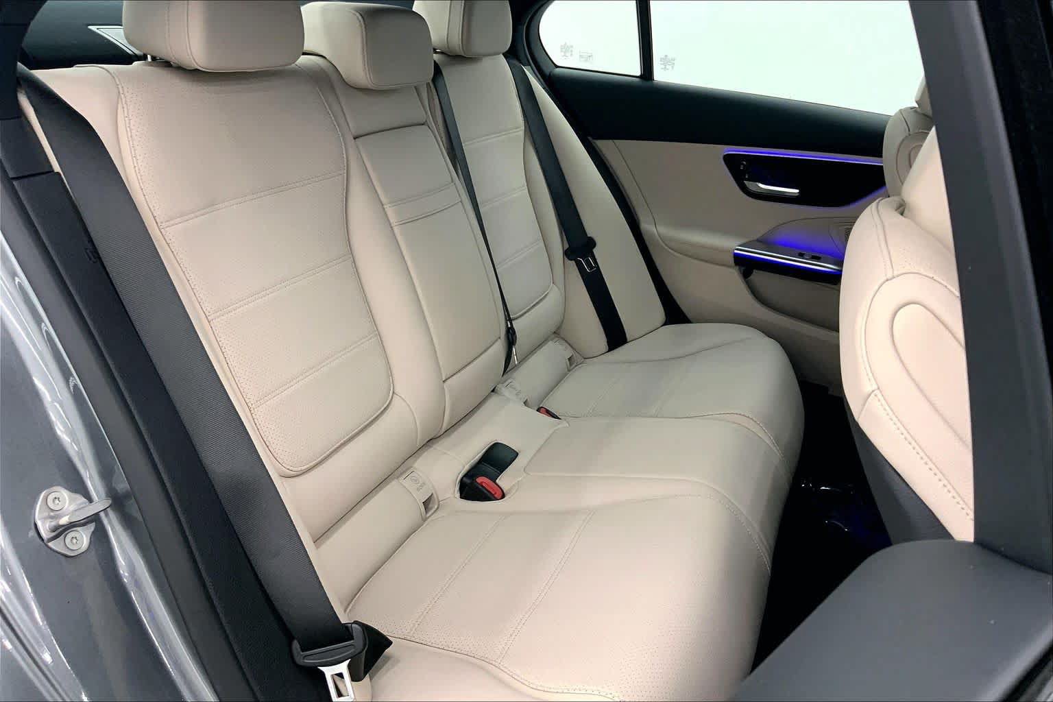 Used 2023 Mercedes-Benz C 300 Sedan image 13