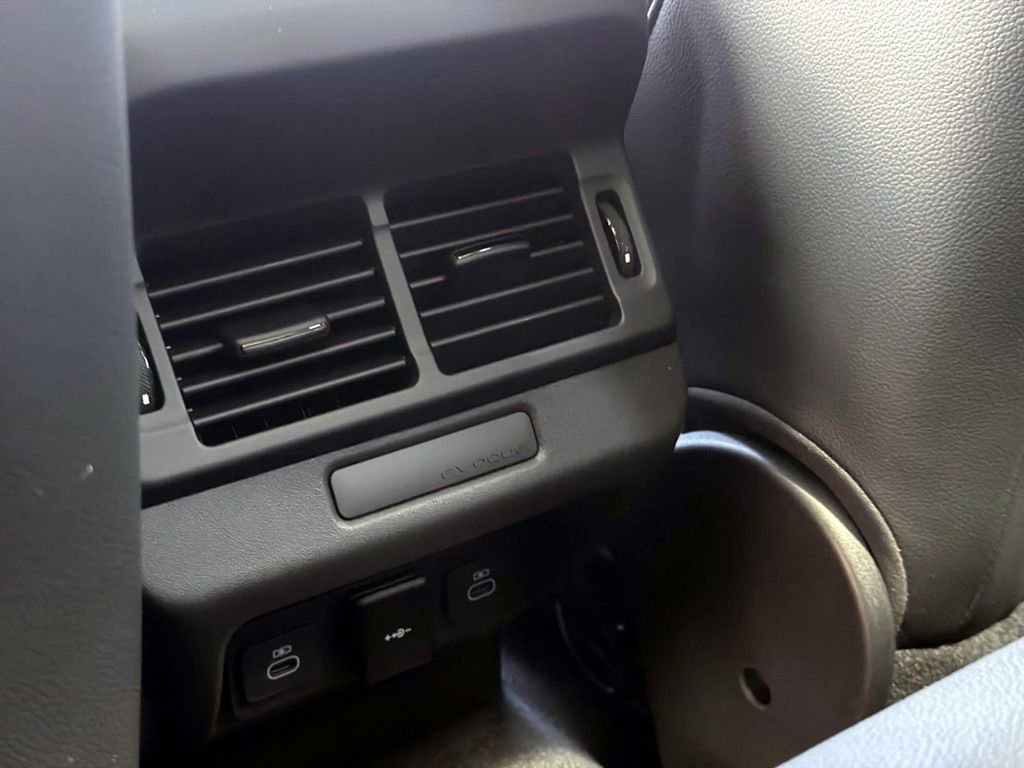 New 2026 Land Rover Range Rover Evoque S image 15