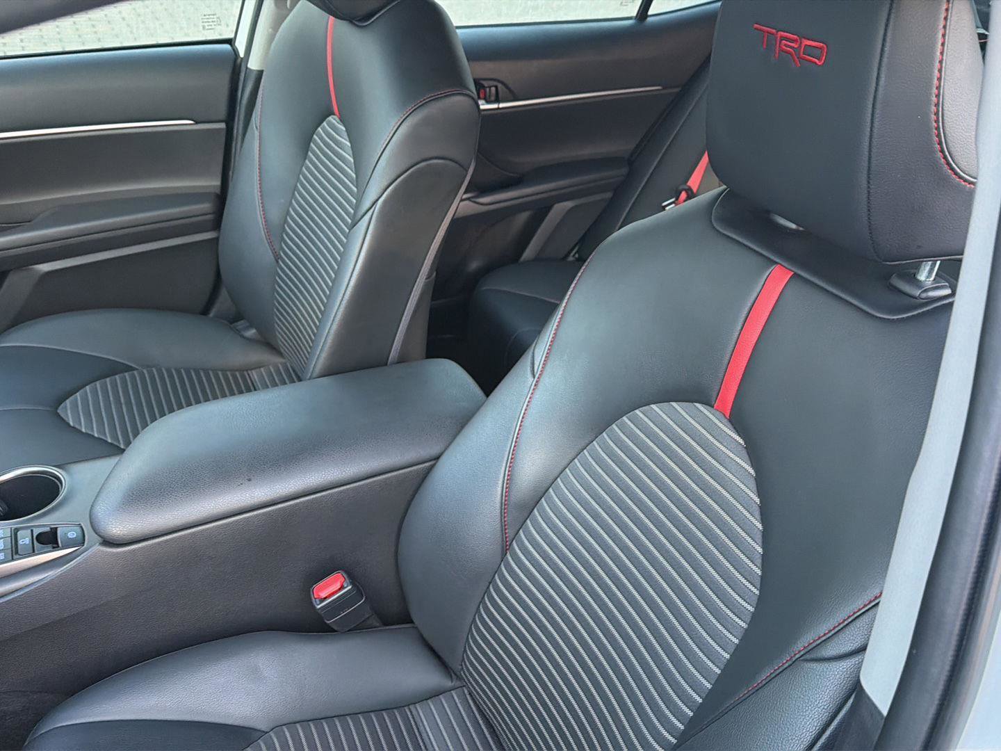 Used 2022 Toyota Camry TRD FWD image 28