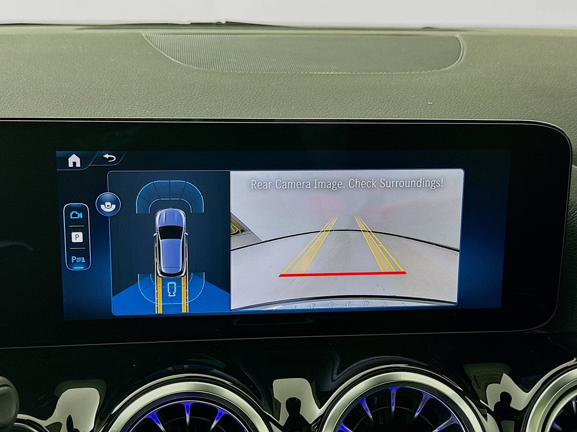 New 2026 Mercedes-Benz GLA 35 AMG 4MATIC image 15