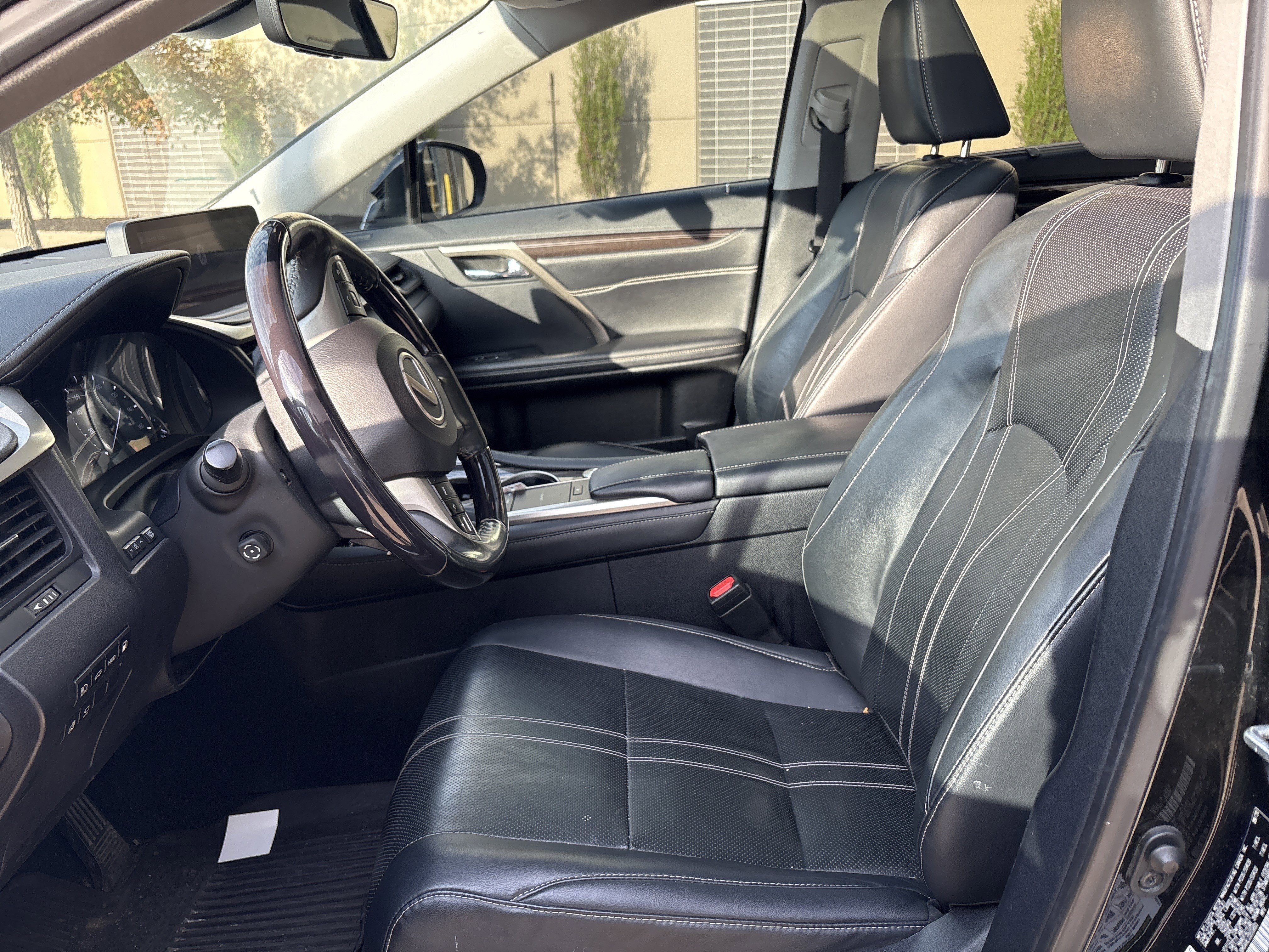 Used 2020 Lexus RX 450h AWD w/ Luxury Package image 21