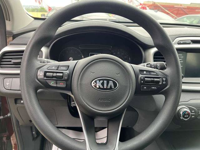 Used 2018 Kia Sorento FWD image 22