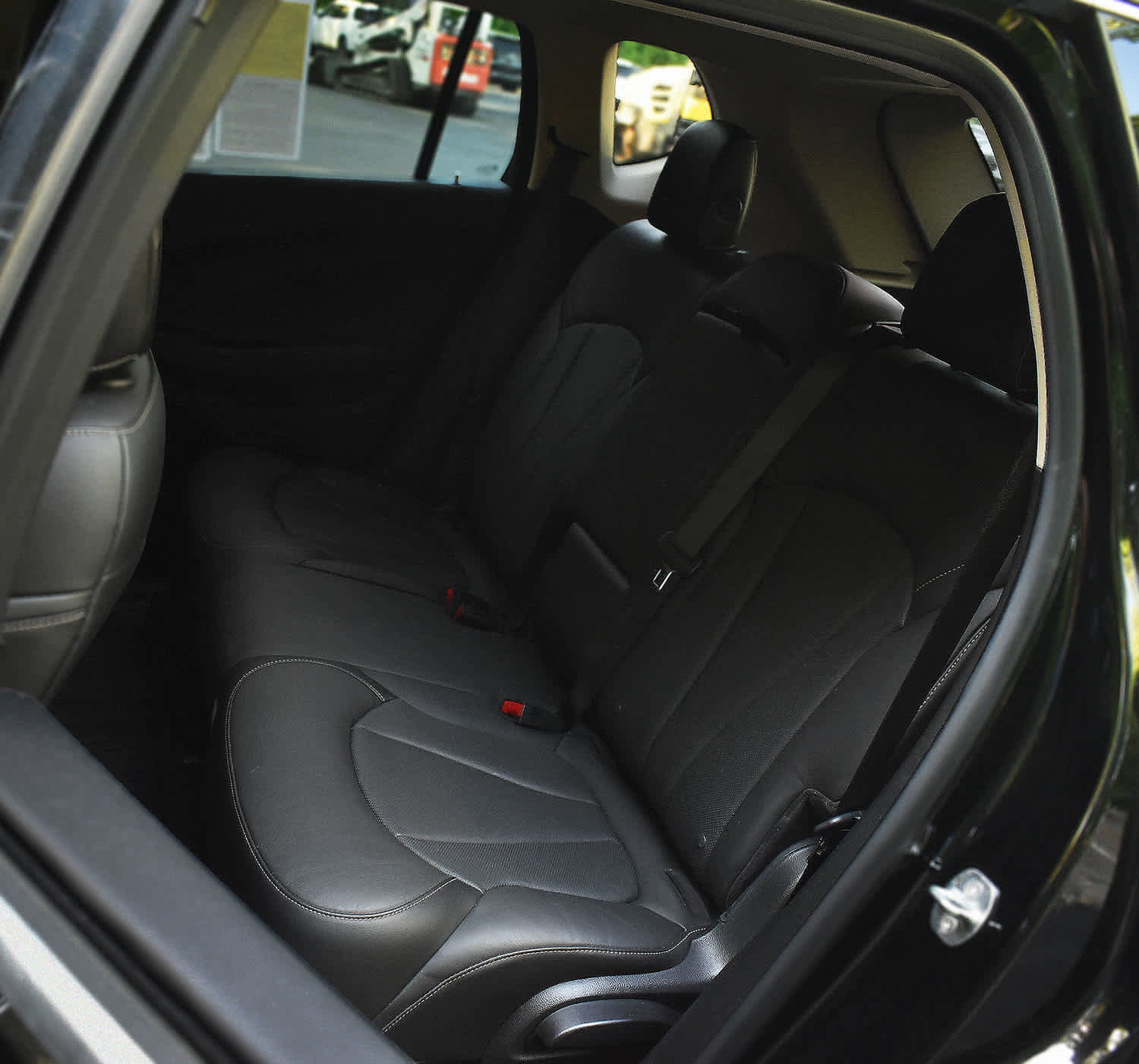 Used 2017 Buick Envision Essence AWD/4WD image 11