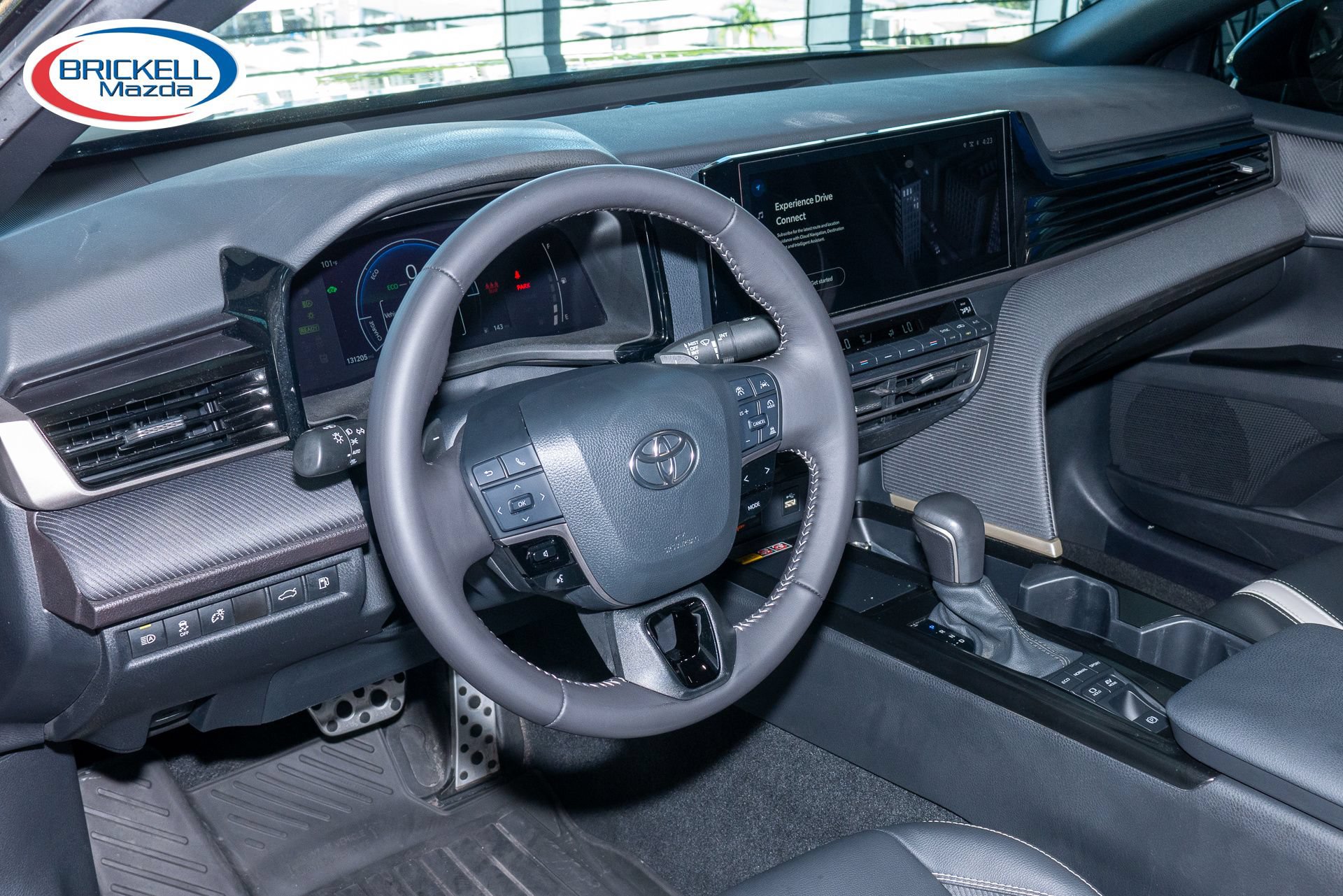 Used 2025 Toyota Camry SE w/ Multimedia Upgrade Package FWD image 15