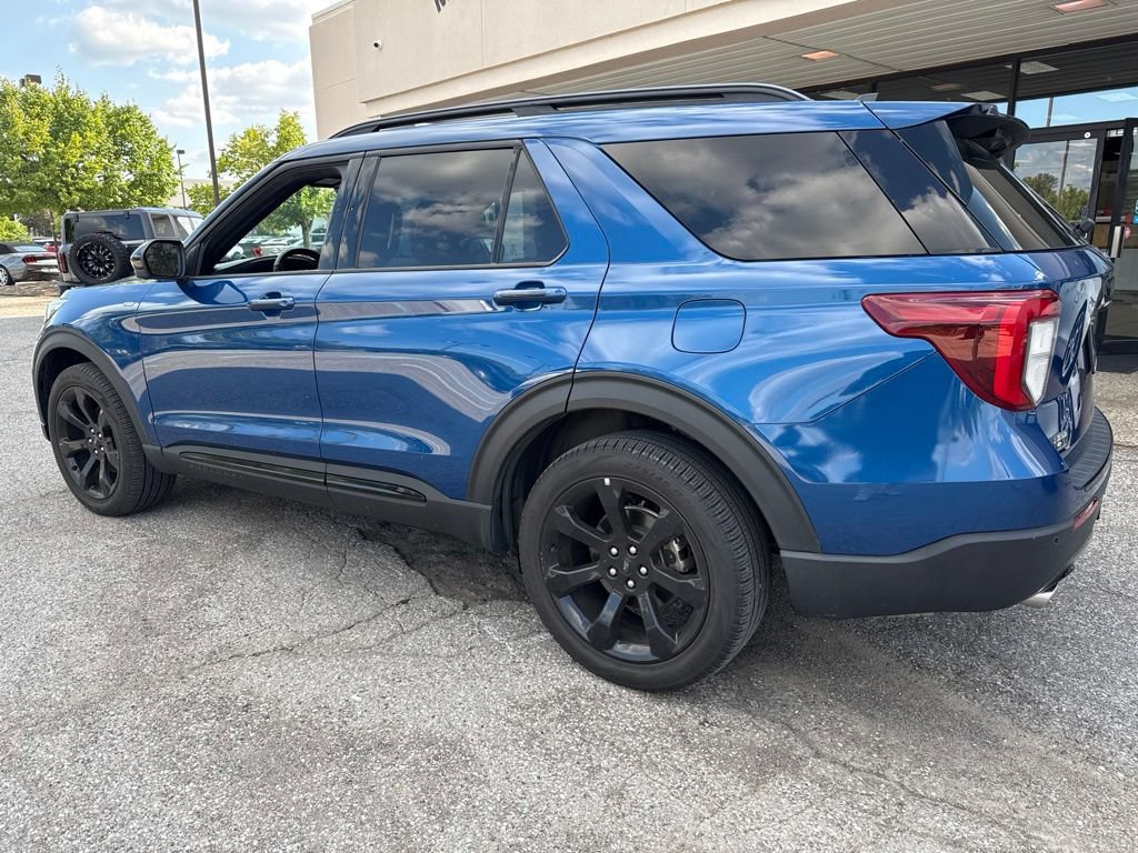 Used 2023 Ford Explorer ST-Line w/ Class IV Trailer Tow Package AWD/4WD image 8