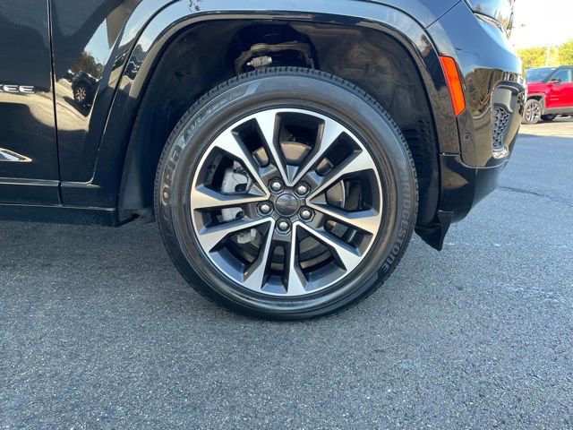 Used 2021 Jeep Grand Cherokee L Overland w/ Luxury Tech Group IV image 40