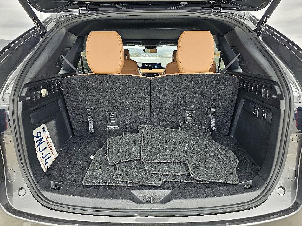 Certified 2025 MAZDA CX-90 3.3 Turbo S w/ Premium Plus image 11