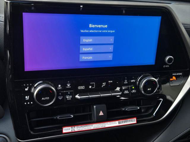 Certified 2026 Toyota Highlander Limited AWD/4WD image 15