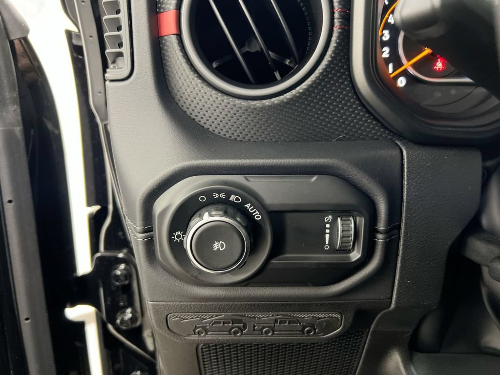 New 2026 Jeep Wrangler Unlimited Rubicon AWD/4WD image 17