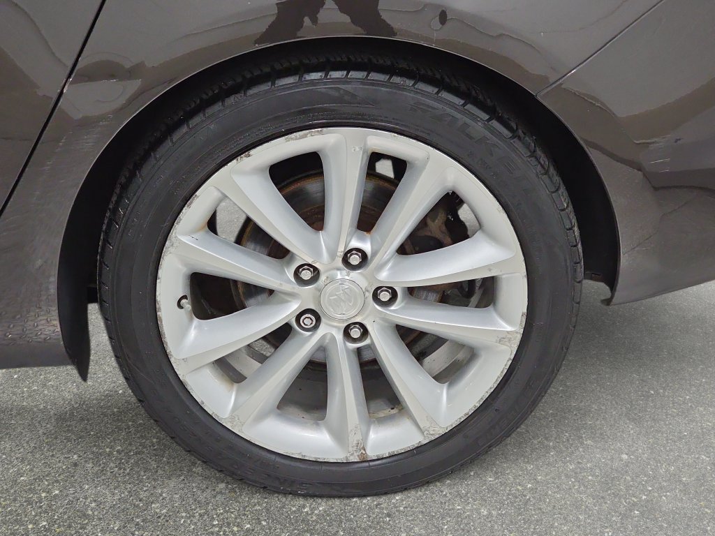 Used 2013 Buick Verano FWD image 33