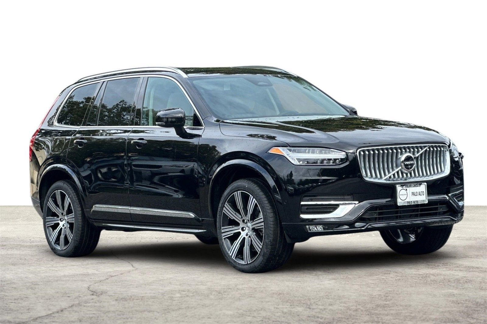 Certified 2025 Volvo XC90 B6 Ultra w/ Protection Package Premier image 9