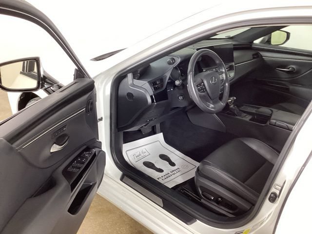 Used 2022 Lexus ES 350 w/ Premium Package FWD image 9