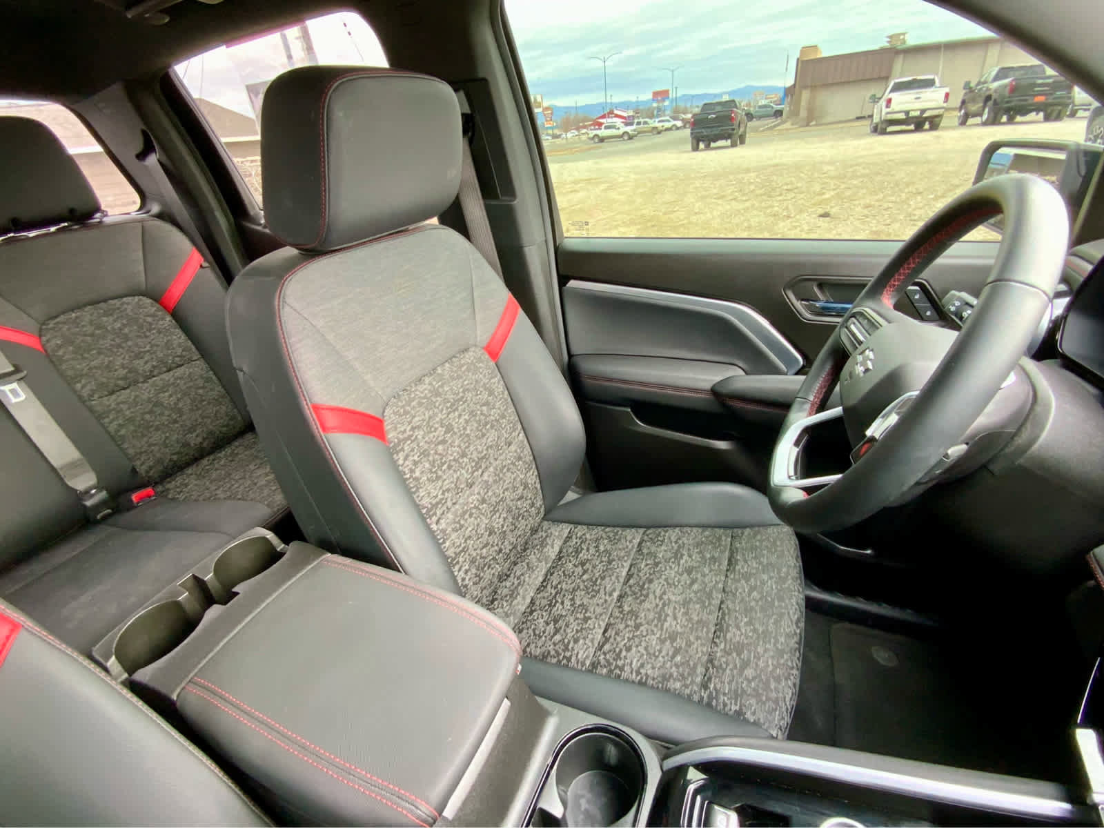 Certified 2023 Chevrolet Colorado Z71 w/ Z71 Convenience Package 2 image 32