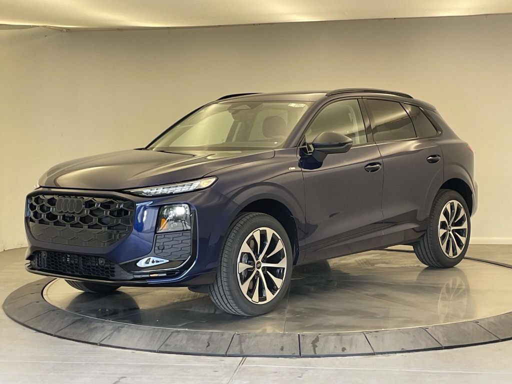 New 2026 Audi Q3 quattro 2.0T AWD/4WD image 1