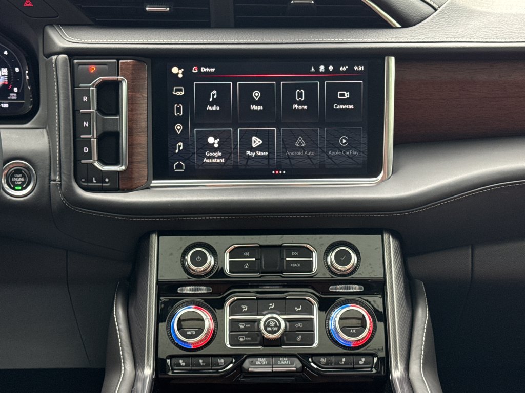 Used 2023 GMC Yukon XL Denali Ultimate AWD/4WD image 18