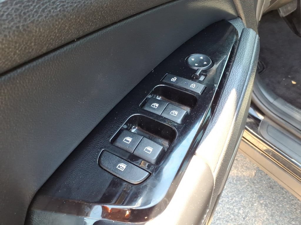 Used 2023 Kia Sportage EX FWD image 9