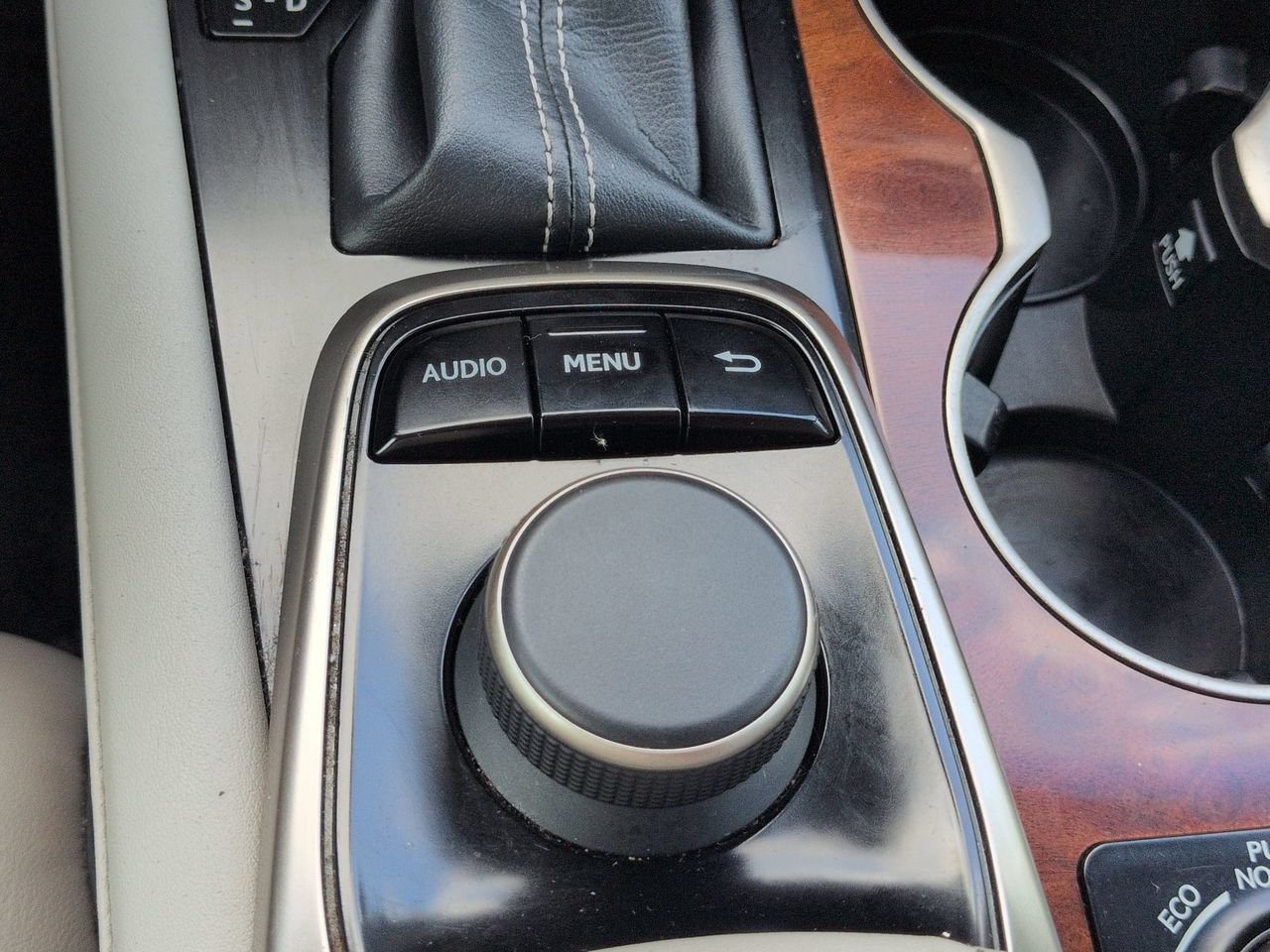 Used 2019 Lexus RX 350L FWD w/ Premium Package image 31