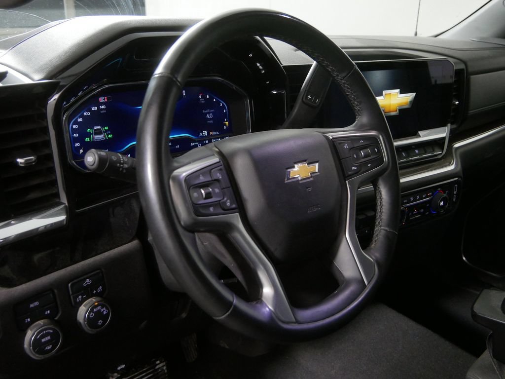 Used 2025 Chevrolet Silverado 1500 LT w/ Work Truck Package AWD/4WD image 13