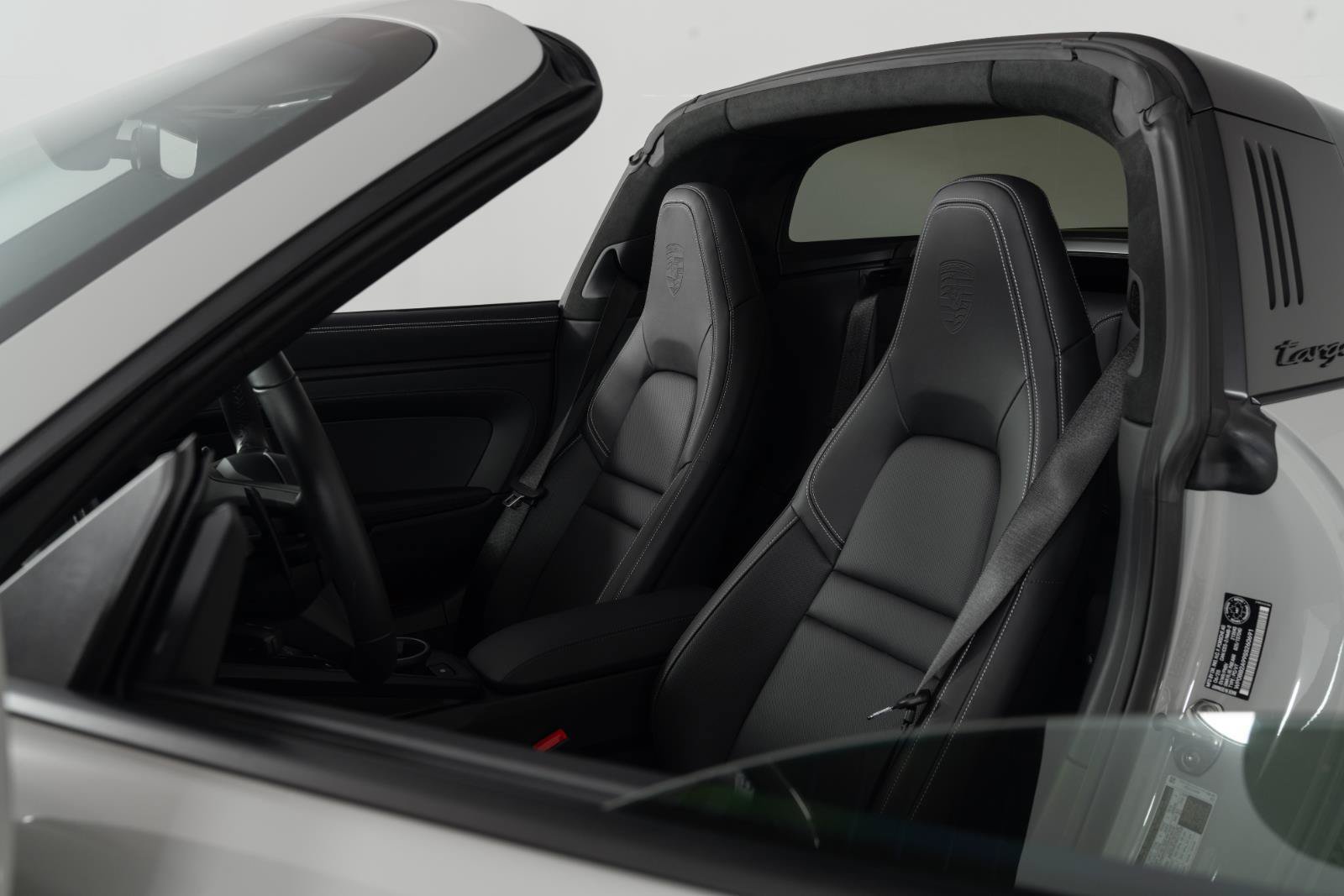 Used 2025 Porsche 911 Targa 4 GTS AWD/4WD image 4