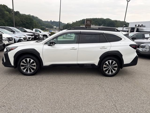 Used 2023 Subaru Outback Limited AWD/4WD image 2