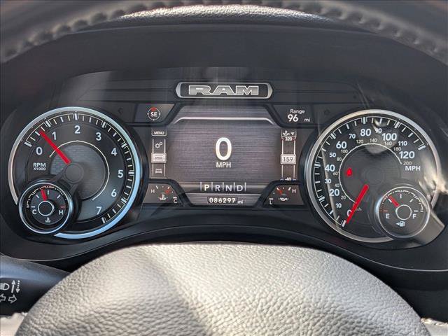 Used 2022 RAM 1500 Laramie AWD/4WD image 11