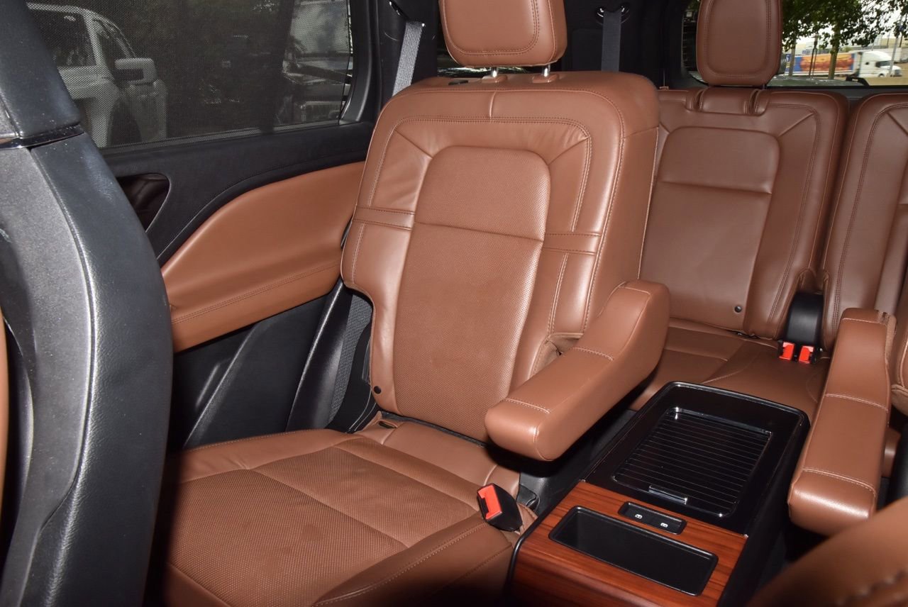 Used 2022 Lincoln Aviator Reserve w/ Equipment Group 201A image 22