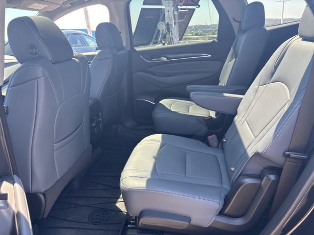 Used 2020 Buick Enclave Essence w/ Sport Touring Edition image 8