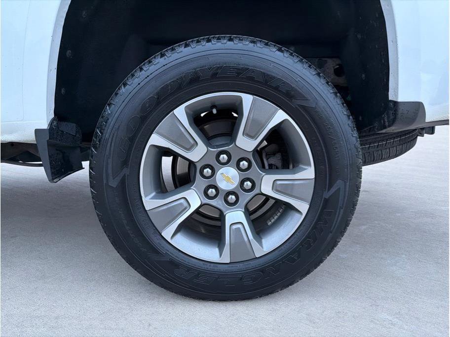 Used 2018 Chevrolet Colorado Z71 image 25