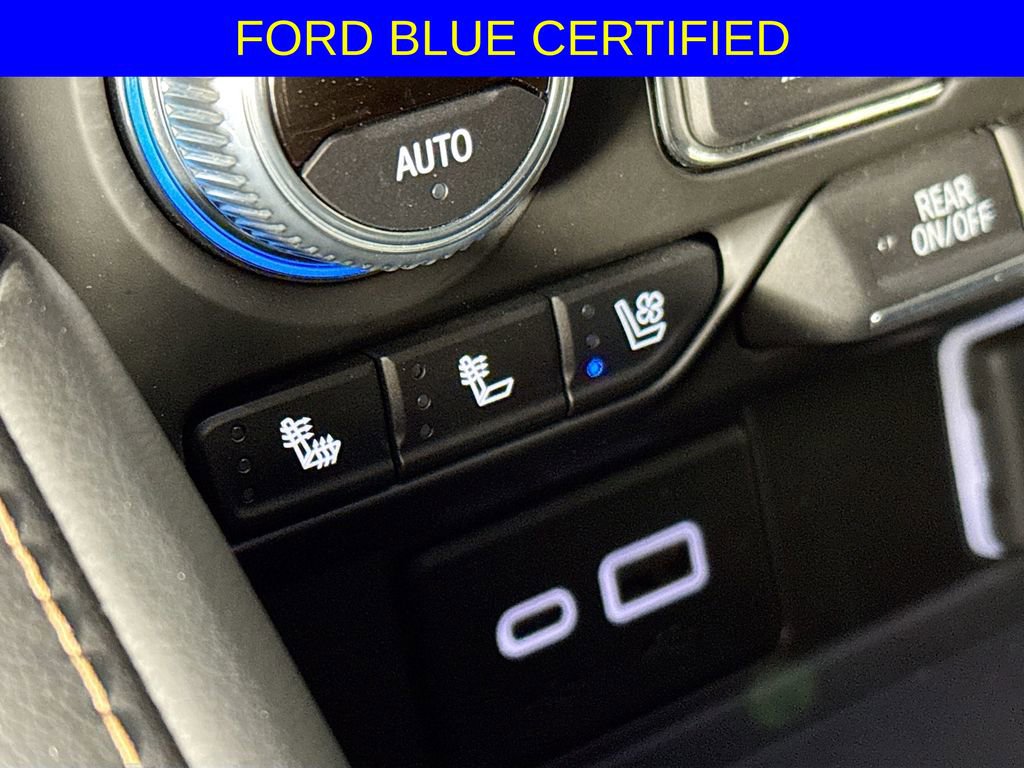 Used 2024 GMC Yukon AT4 w/ Technology Package image 21