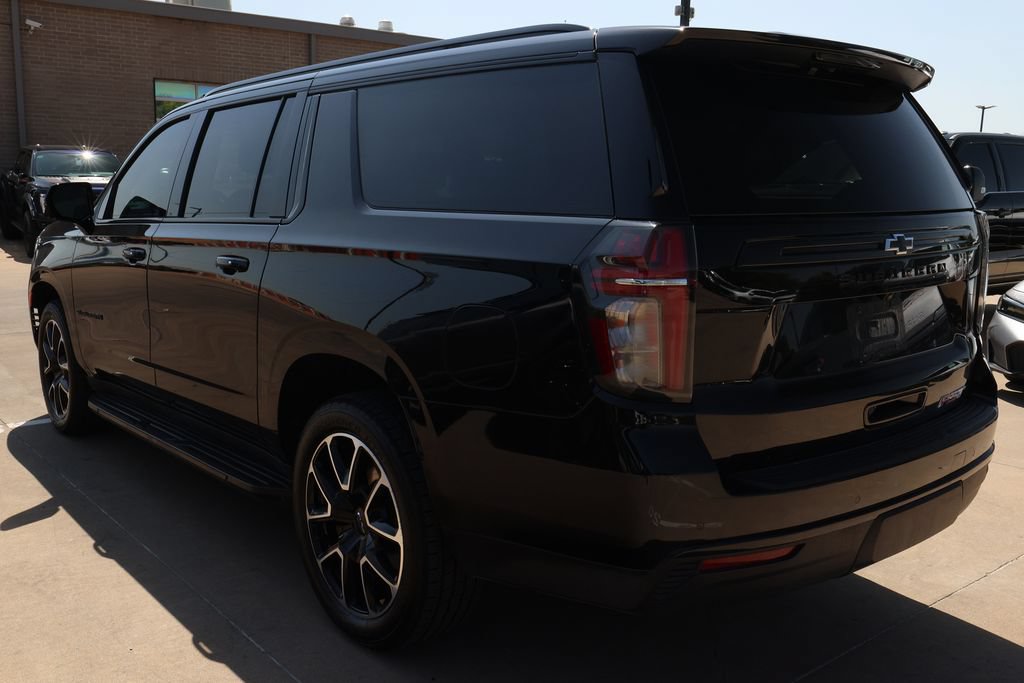 Used 2023 Chevrolet Suburban RST w/ Luxury Package AWD/4WD image 7