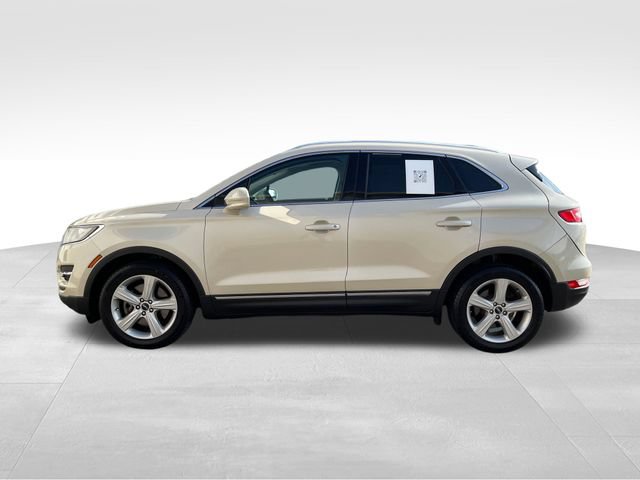 Used 2018 Lincoln MKC Premiere AWD/4WD image 2