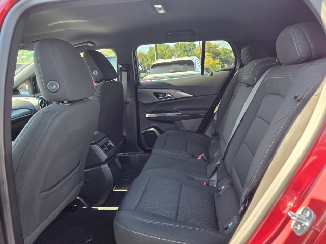 Certified 2025 Chevrolet Equinox EV LT w/ Comfort Package FWD image 12
