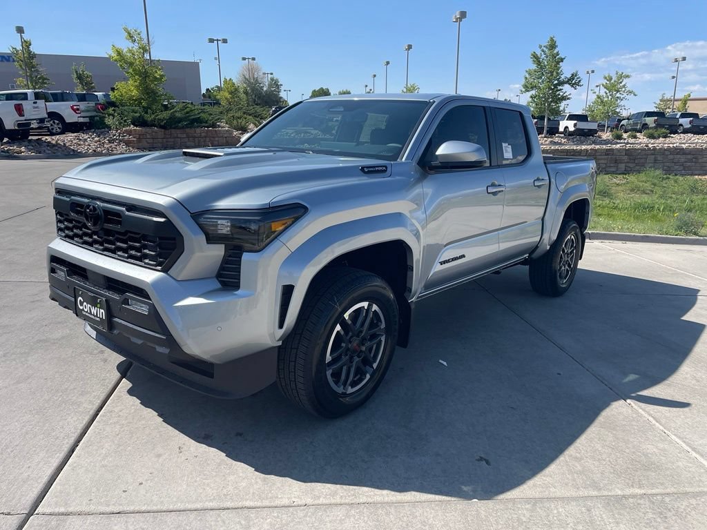 New 2026 Toyota Tacoma TRD Sport w/ TRD Sport Upgrade Package AWD/4WD image 4