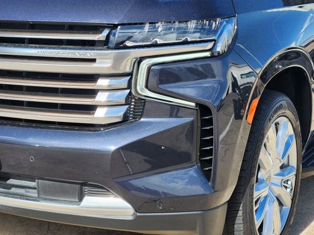 Used 2023 Chevrolet Suburban High Country image 17