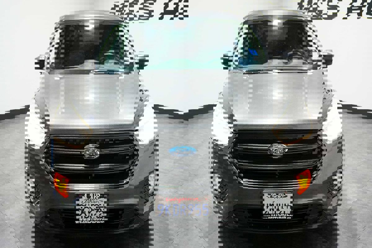 Used 2017 Ford Escape S image 8