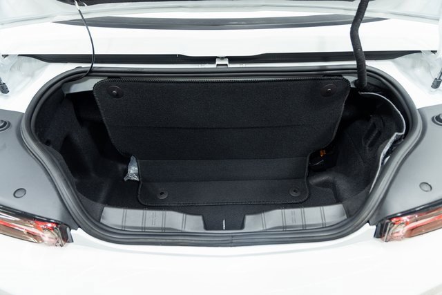 Used 2023 Chevrolet Camaro LT w/ RS Package image 11