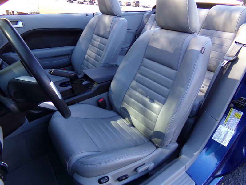 Used 2008 Ford Mustang GT RWD image 30