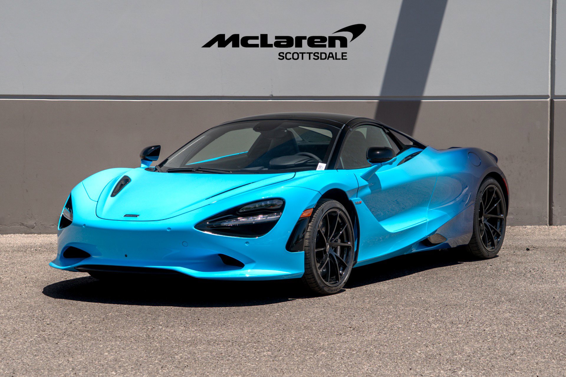 Used 2025 McLaren 750S Spider RWD image 36