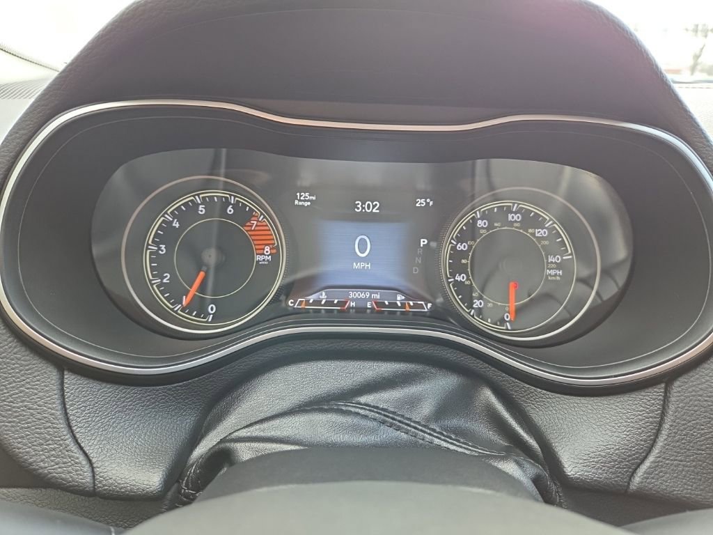 Used 2020 Jeep Cherokee Trailhawk w/ Technology Group image 36