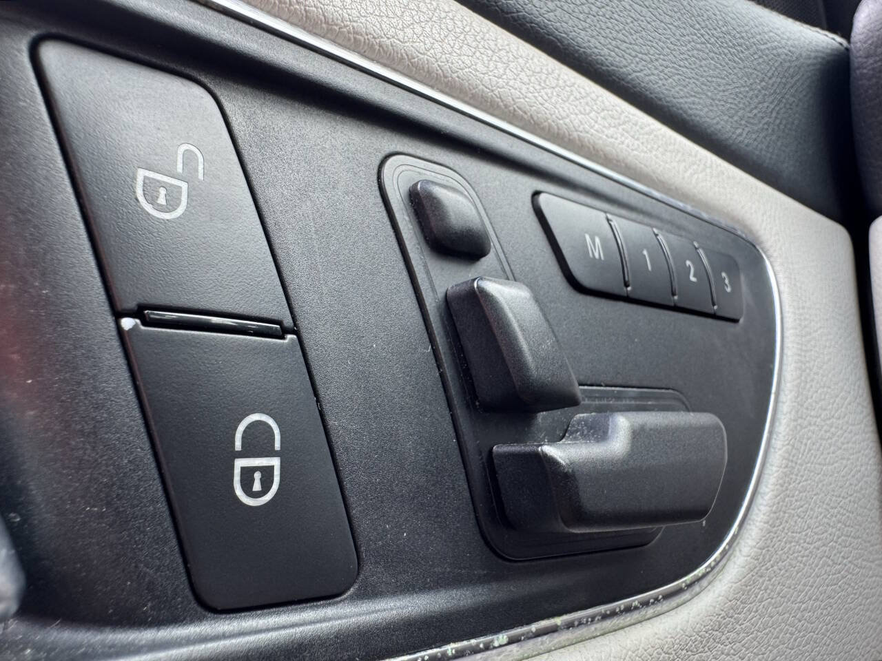 Used 2014 Mercedes-Benz CLA 250 w/ Multimedia Package image 17