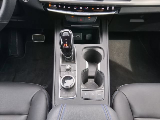 Used 2025 Cadillac XT4 Sport FWD image 17