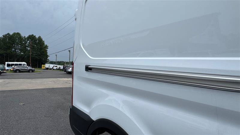 Used 2023 Ford E-Transit Medium Roof RWD image 21