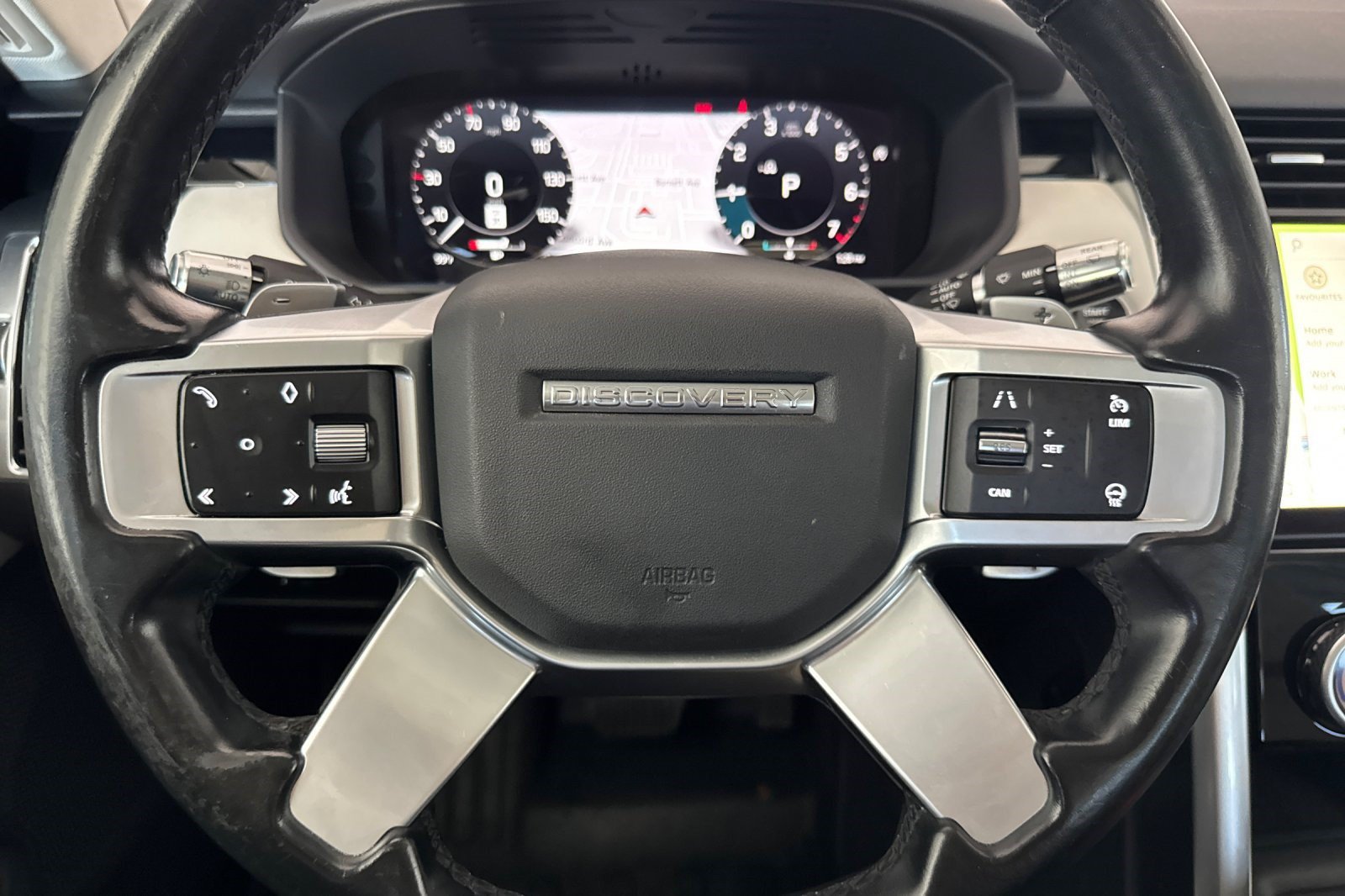 Used 2022 Land Rover Discovery S AWD/4WD image 11