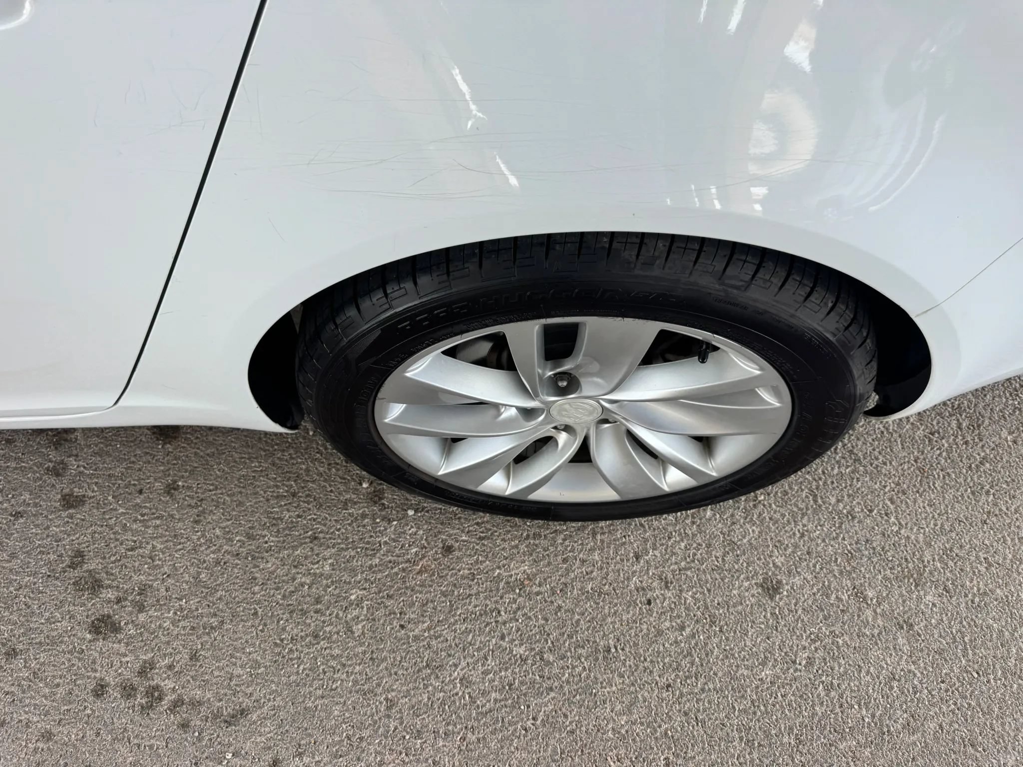 Used 2014 Buick Regal Premium FWD image 29
