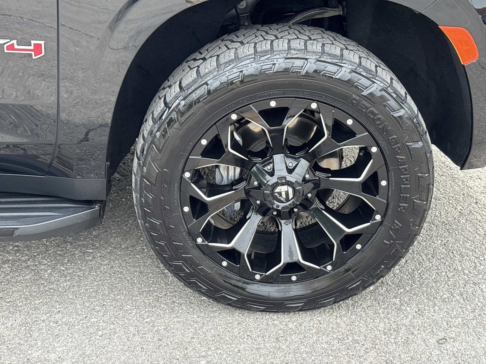 Certified 2021 GMC Yukon AT4 w/ Rear Media and Nav Package AWD/4WD image 10