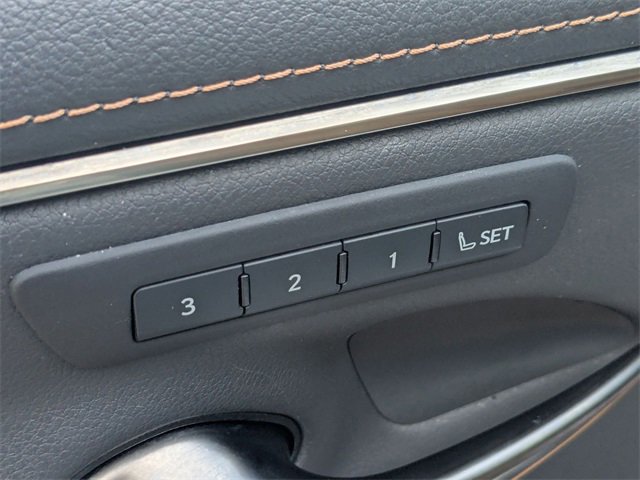 Used 2022 Lexus ES 350 w/ Premium Package image 11