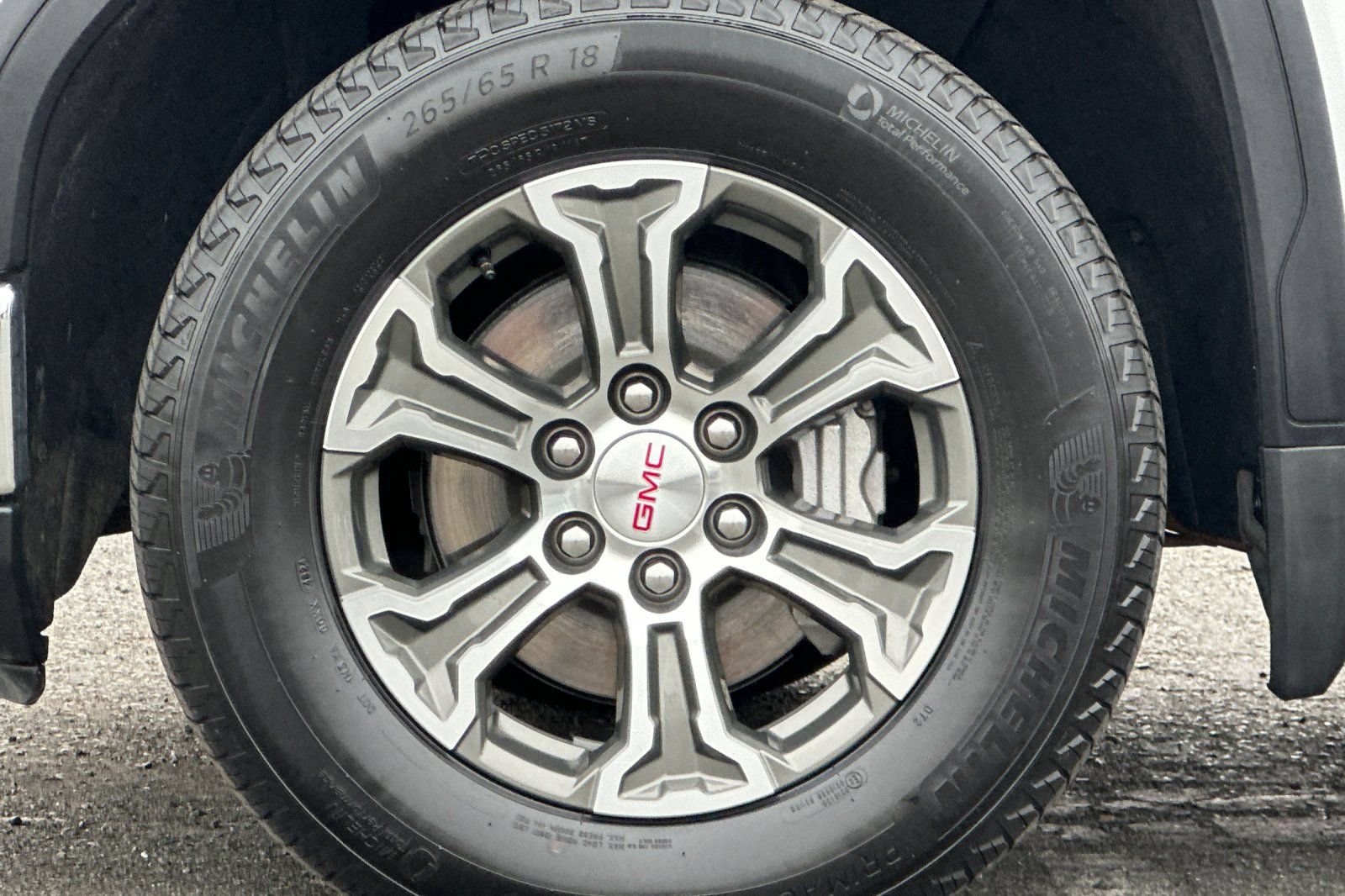 Used 2025 GMC Sierra 1500 SLT RWD image 24